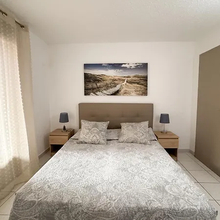 Apartament Malibu Village