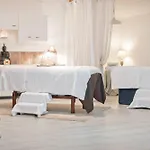 Malibu Village *