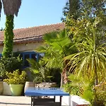 Malibu Village Apartman *