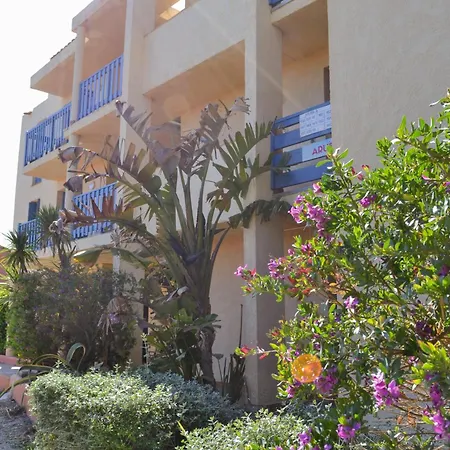 Apartment Malibu Village