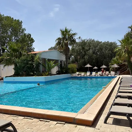 Daire Malibu Village *