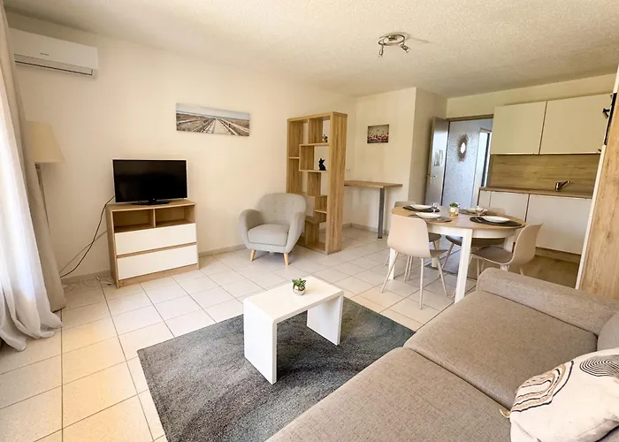 Malibu Village Lägenhet